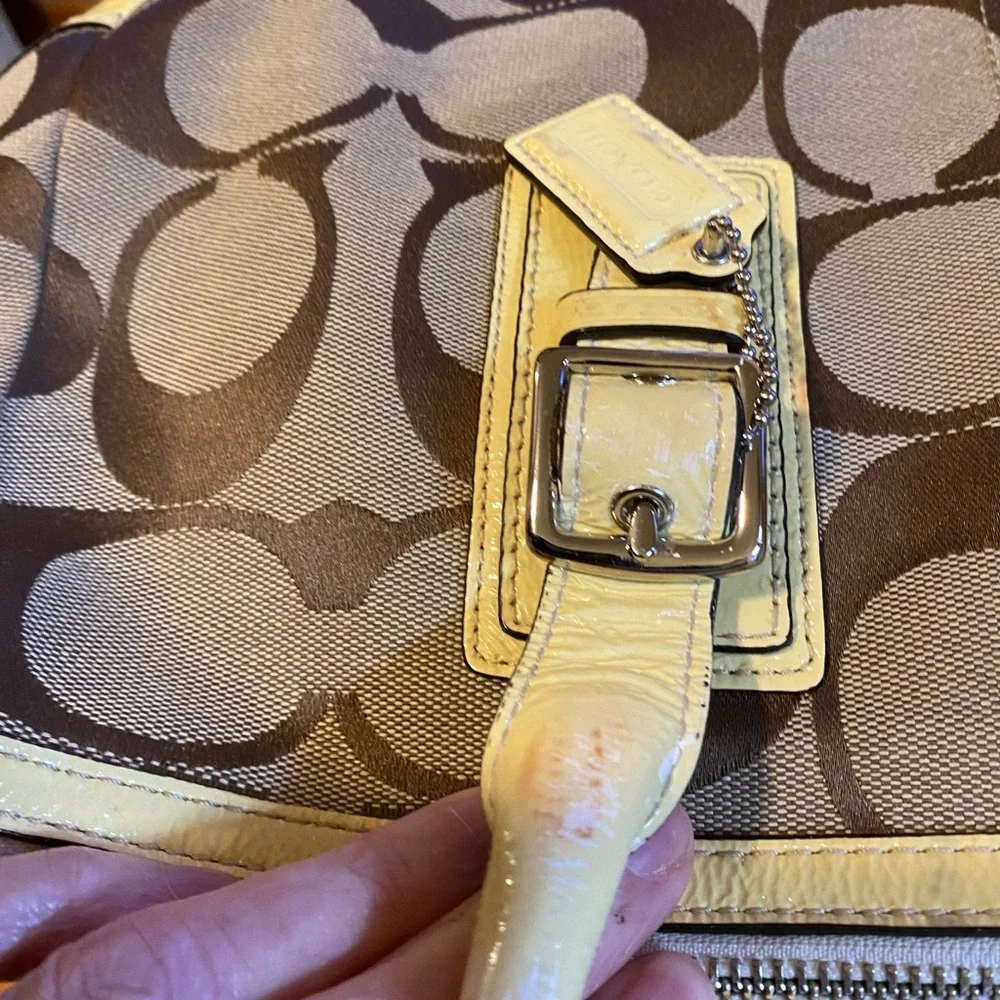 650 Coach yellow & tan with Coach billfold Preowned condition see pics### - Picture 8 of 13